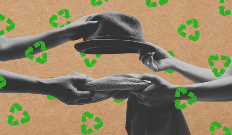 Kolaż przedstawiający dłonie wymieniające się ubraniem za kapelusz. W tle papier ekologicznu i zielone strzałki łączące się w znak recyklingu.
